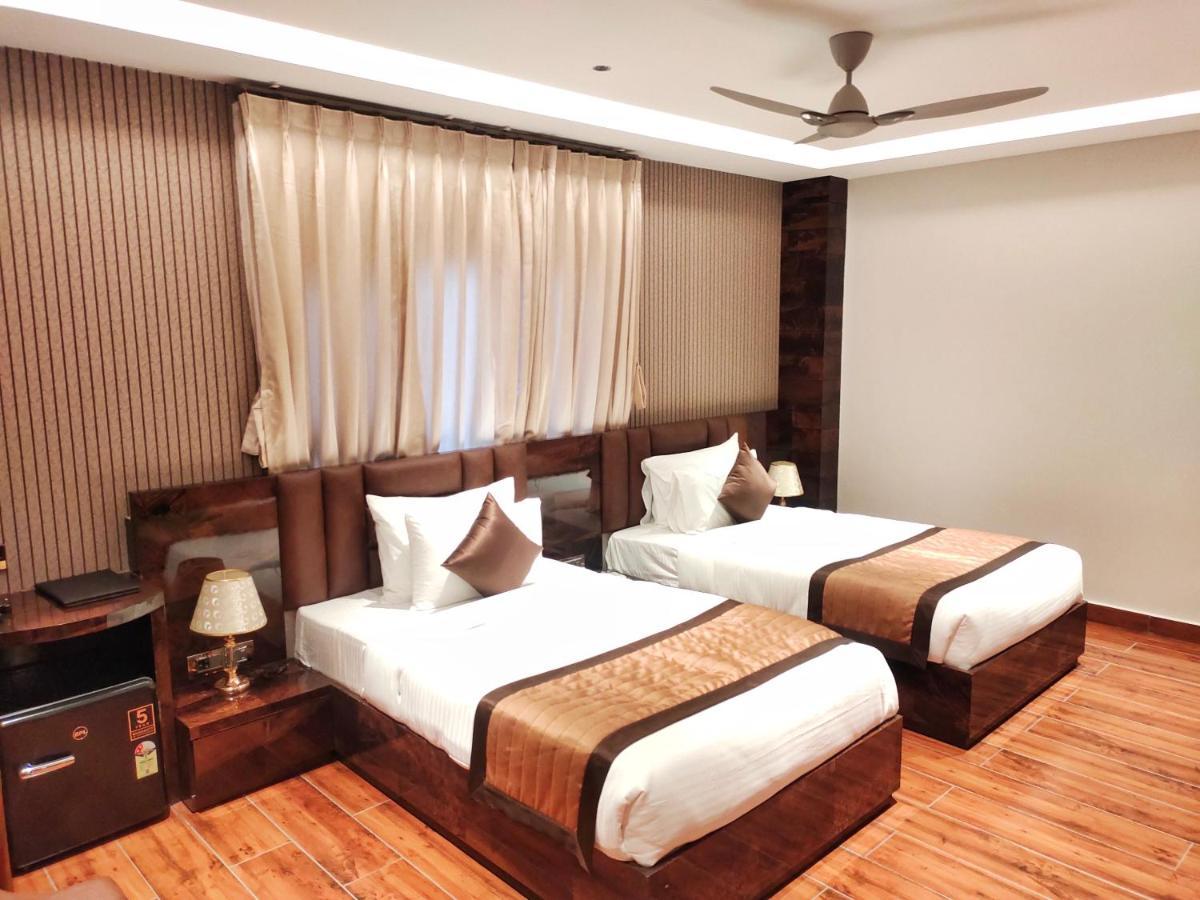 Hotel Suncity Palace Katihar Extérieur photo