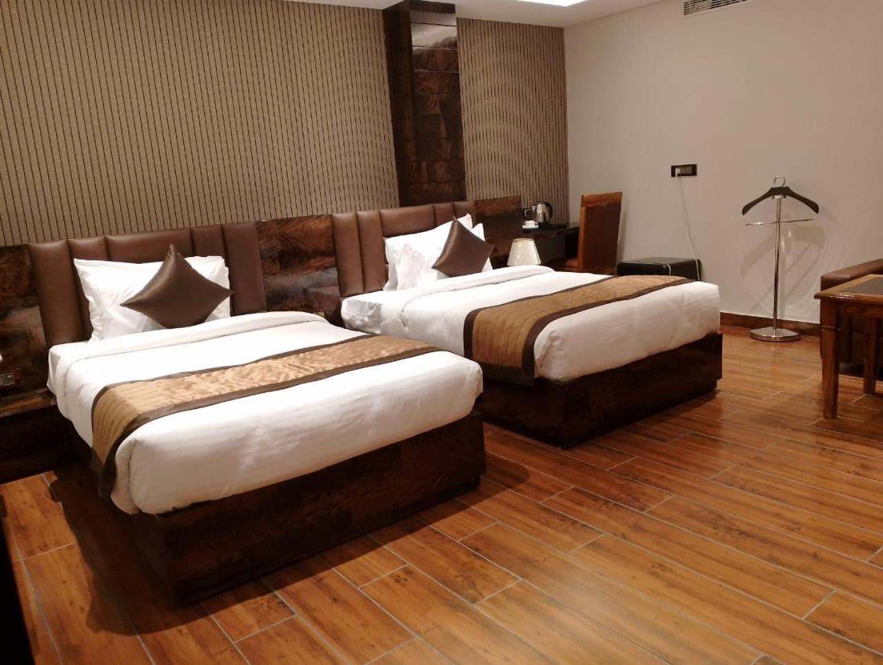 Hotel Suncity Palace Katihar Extérieur photo
