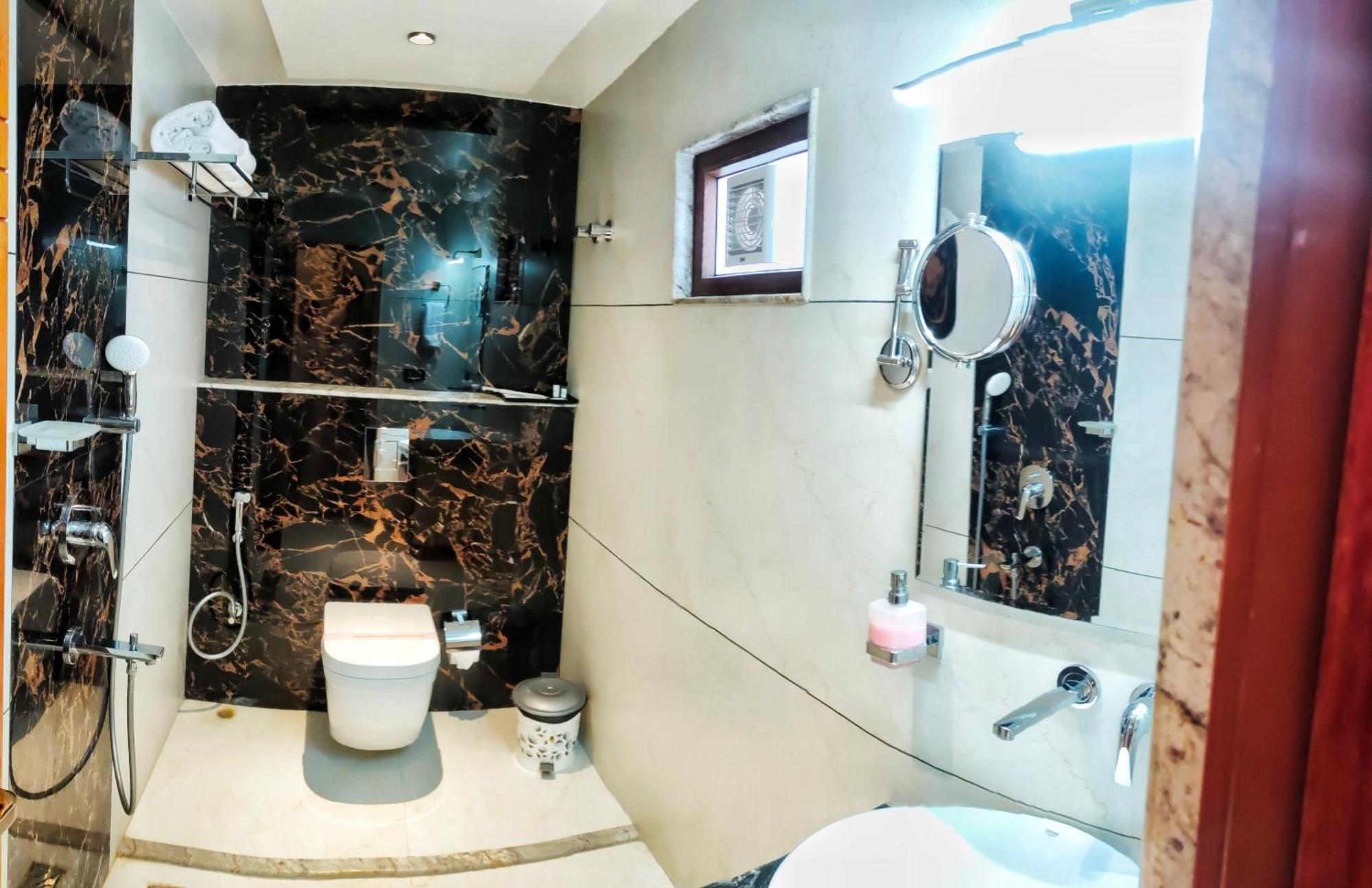 Hotel Suncity Palace Katihar Extérieur photo